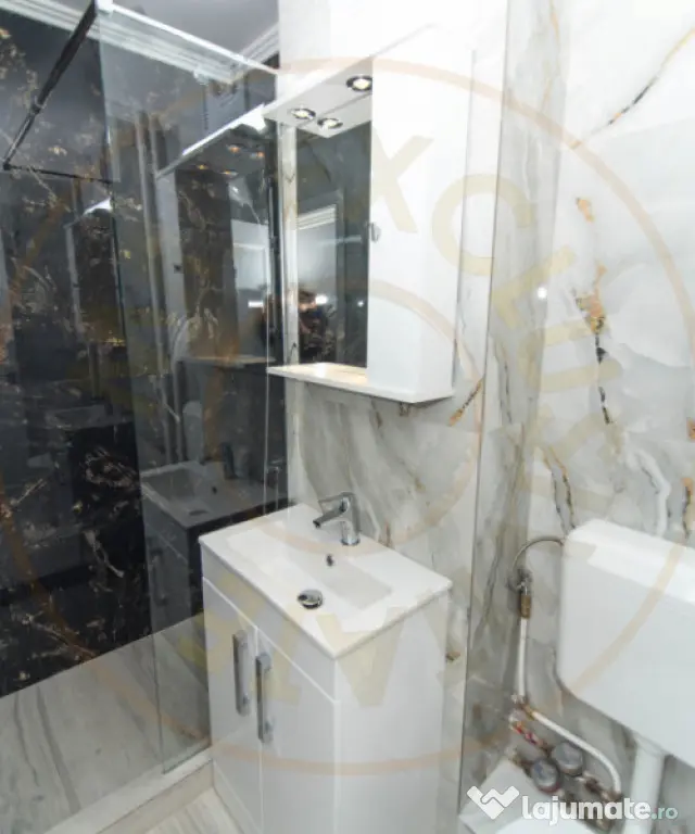 Garsoniera RENOVATA, etaj 1, Gavana-Pitesti