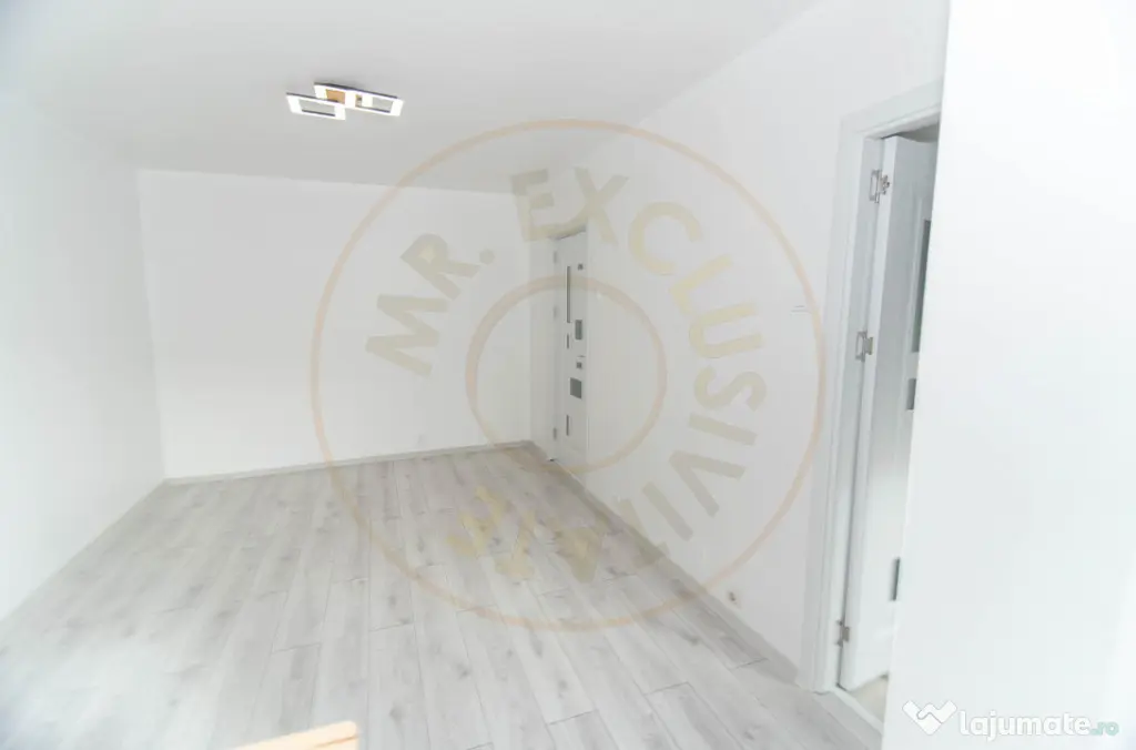 Garsoniera RENOVATA, etaj 1, Gavana-Pitesti