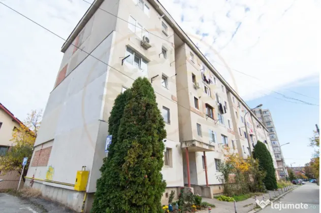 Garsoniera RENOVATA, etaj 1, Gavana-Pitesti