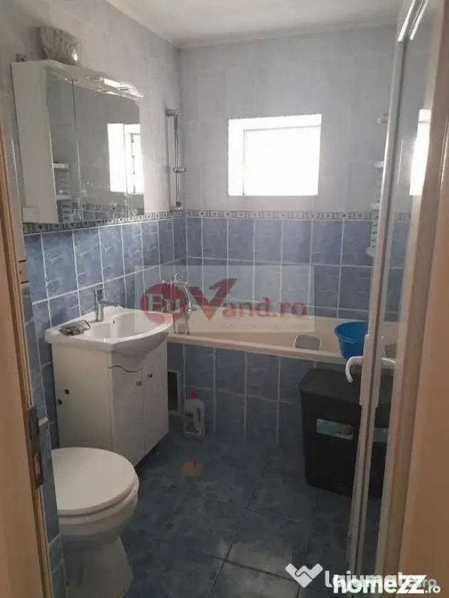 Mansardă de închiriat cu vedere la Dunăre - Micro 21 - 295 euro - Galati (Galati)
