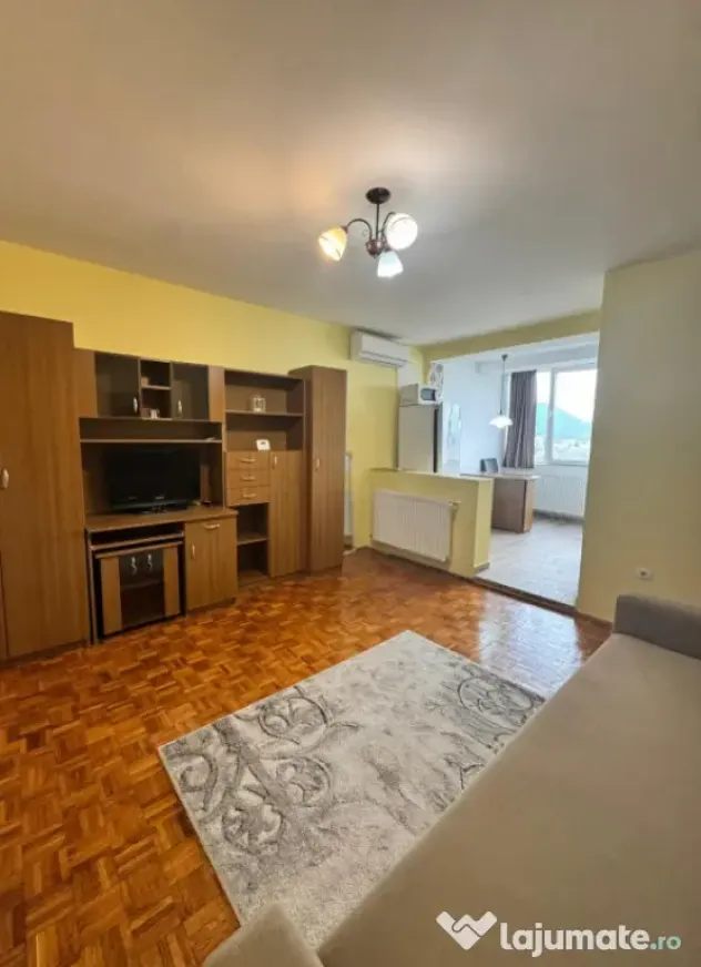 GARSONIERA CU PANORAMA SUPERBA ASUPRA ORASULUI!