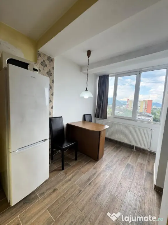 GARSONIERA CU PANORAMA SUPERBA ASUPRA ORASULUI!