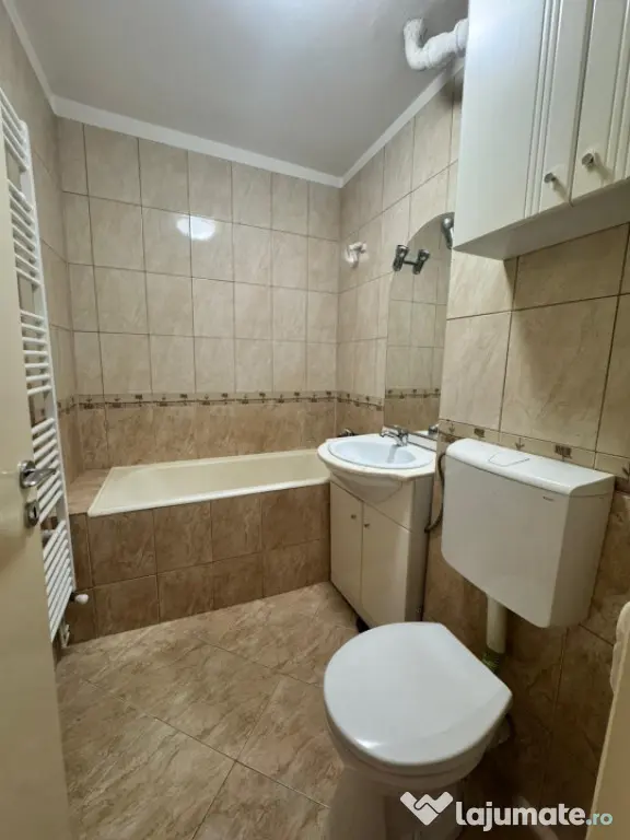 GARSONIERA CU PANORAMA SUPERBA ASUPRA ORASULUI!