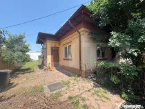 Casa de vanzare, 83 mp, zona Lupeni