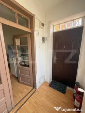 Casa de vanzare in zona Lupeni – locatie linistita si acce 