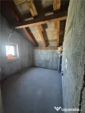 Casa individuala - la gri - toate utilitatile 