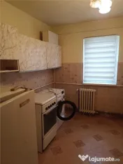 Simion Barnutiu - 2 Camere - Centrala termica proprie - Bloc 