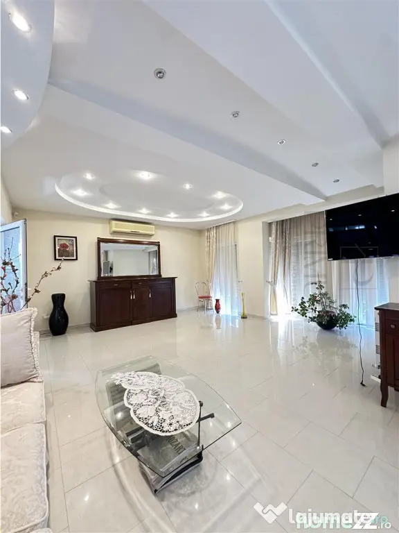 GIROCULUI - Casa individuala - Piscina incalzita si sauna - - Timisoara (Timis)