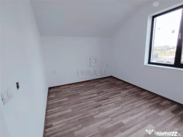 Duplex finalizat - bucatarie inchisa - dormitor la parter - Mosnita Veche (Timis)