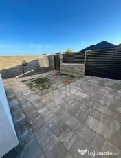 Duplex finalizat - bucatarie inchisa - dormitor la parter 