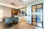 Casă / Vilă de vanzare cu 4 camere, Cosmopolis, premium