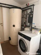 DAMBOVITA CASA 4 CAMERE, DECOMANDAT, PANOURI SOLARE 