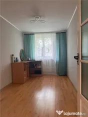 DAMBOVITA CASA 4 CAMERE, DECOMANDAT, PANOURI SOLARE 