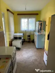 Casa de vanzare, zona Sintereag, 14 arii de teren 