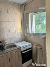 Garsonieră cu balcon, etaj intermediar, centrală proprie, 