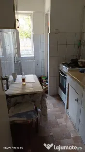 Garsoniera, Ostroveni 