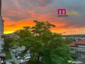Apartament saptios cu 3 camere , strada Victoriei 