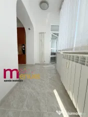 Apartament saptios cu 3 camere , strada Victoriei 