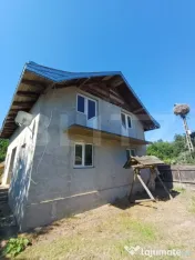 Casă de vânzare cu anexe, 174 mp, 22 ari teren, Grigoresti 