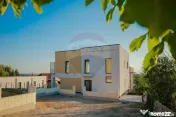 Casă nouă de vânzare Oradea - Dealuri, P+E, teren 575 mp 