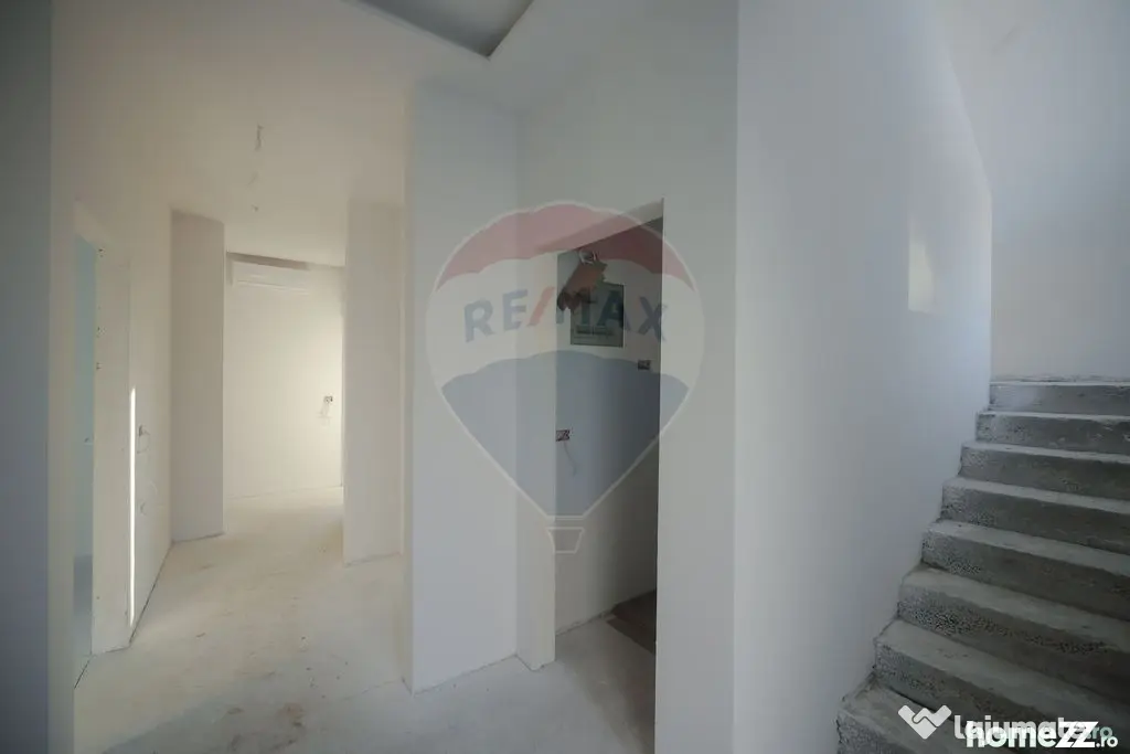 Casă nouă de vânzare Oradea - Dealuri, P+E, teren 575 mp