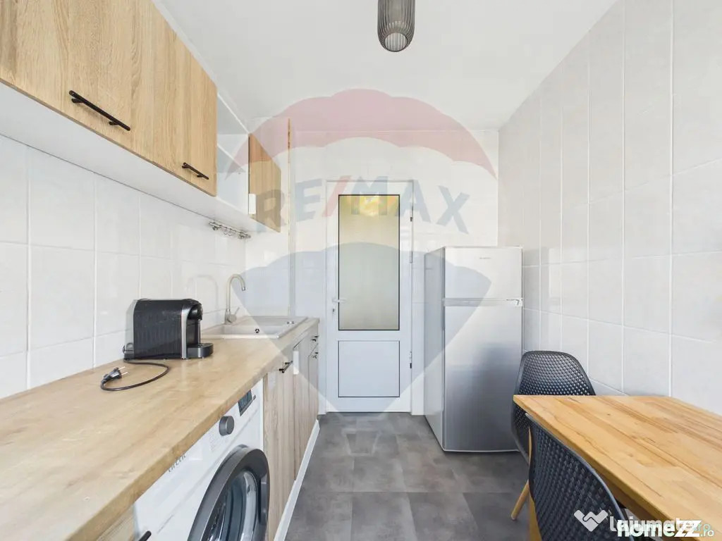 Apartament cu 2 camere de vanzare - Zona Baba Novac, Parc...