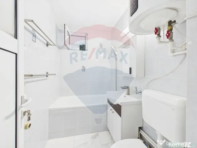 Apartament cu 2 camere de vanzare - Zona Baba Novac, Parc...