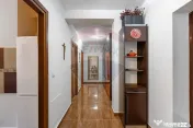 Apartament cu 2 camere de vânzare în zona Micalaca