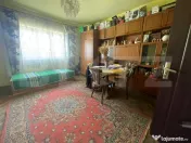 Casă cu 3 camere și un teren în suprafață de 6000 mp 