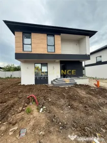 CASA INDIVIDUALA - 300m STATIE STV - 320m TEREN