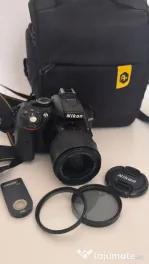 Nikon D5300, Nikkor AF-P 18-55 VR, blitz Meike, filtre, card 1TB, geanta
