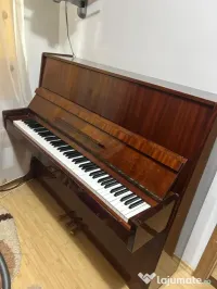 Pianină clasică Feurich 