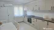 Inchiriez apartament 2 camere decomandat in Deva, Casa de Pensii, et 1 