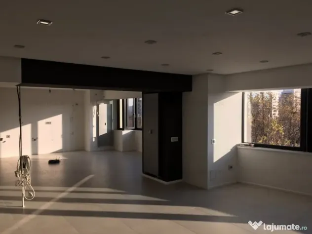 OCAZIE apartament duplex spațios 6 camere, B-dul Unirii,...