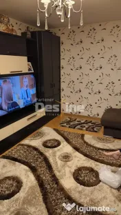 Casă P+E+M + corp secundar , 240 mp teren , 2 garaje , Metr 