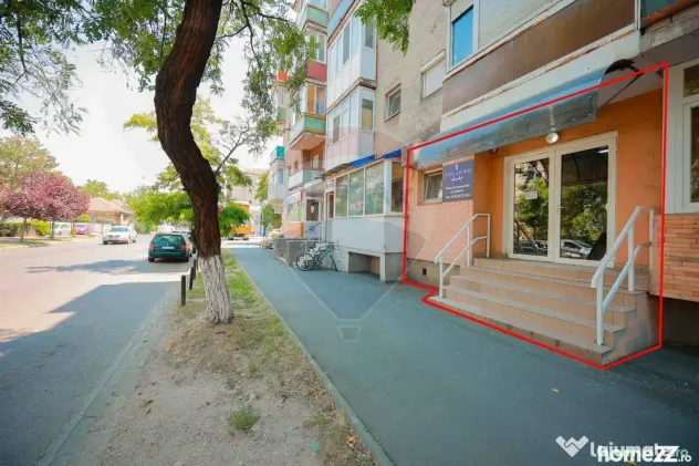 Spațiu comercial de închiriat, cu vad stradal intens pe...