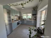 Casa de vanzare, 180 mp, teren 1370 mp, zona Titulescu 