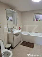 Casa de vanzare, 180 mp, teren 1370 mp, zona Titulescu 