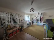 Casa de vanzare, 180 mp, teren 1370 mp, zona Titulescu 