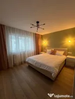 Apartament Cu 2 Camere Semidecomandate Zona George Enescu