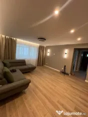Apartament Cu 2 Camere Semidecomandate Zona George Enescu
