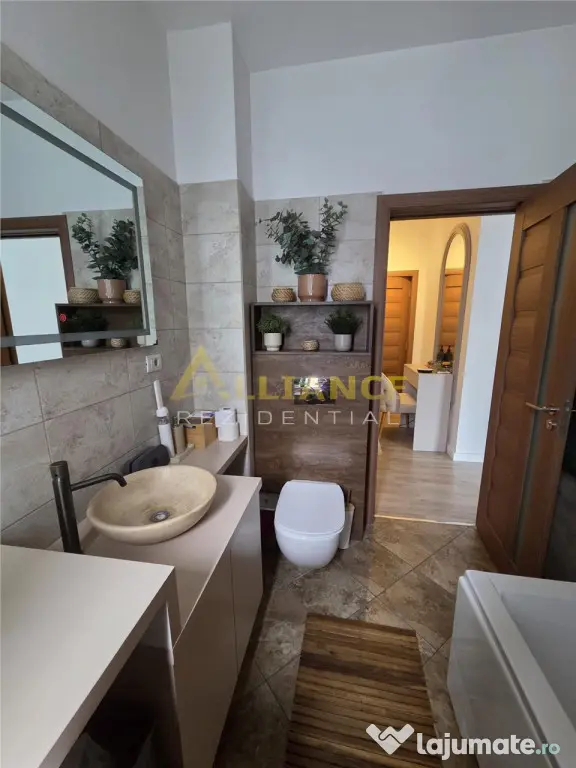 Apartament 3camere decomandat mobilat si utilat loc de parca
