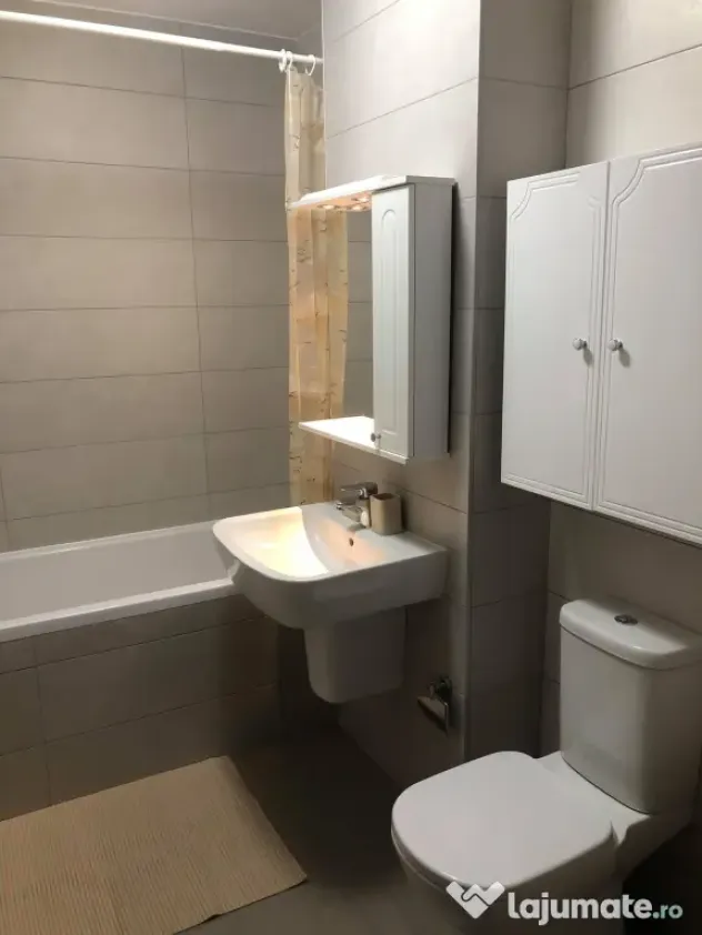 Închiriez garsonieră Lujerului ”21 Residence” cu spații de depozitare generoase.