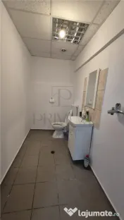Spatiu comercial cu vitrine mari - Semicentral 