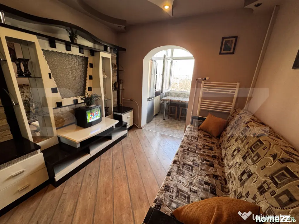 Apartament 2 camere, 48 mp, etaj 3, AC, zona Unitatea Milita - Craiova (Dolj)