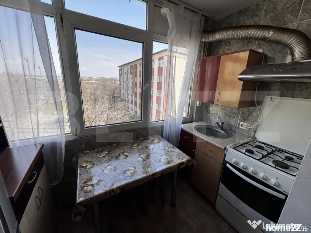 Apartament 2 camere, 48 mp, etaj 3, AC, zona Unitatea Milita - Craiova (Dolj)