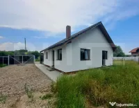 Casă cochetă, ideală pentru o familie mică | La doar 15 