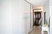 Ansamblu de două case + teren 1.200 mp - Mogoșoaia 