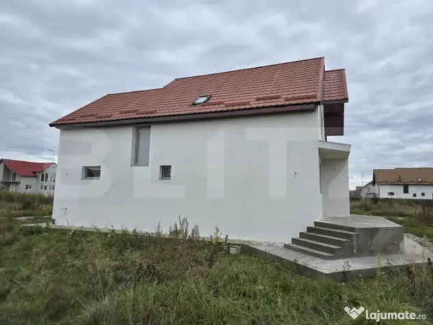 Casă nouă de vânzare - 140 mp