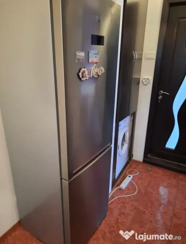 Inchiriez apartament 3 camere cartier Dorobanti 2.Buzau